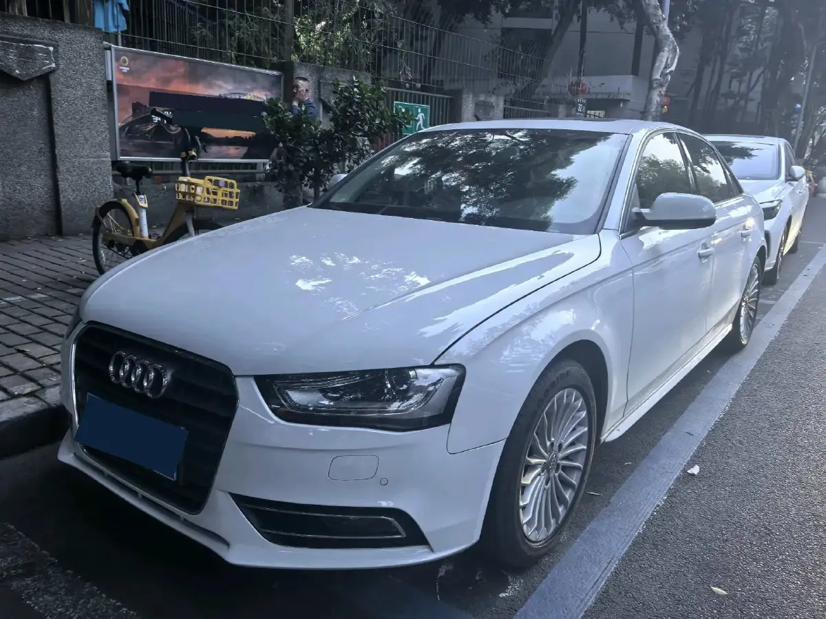 2013 Audi A4L 2.0T 180HP L4 CVT