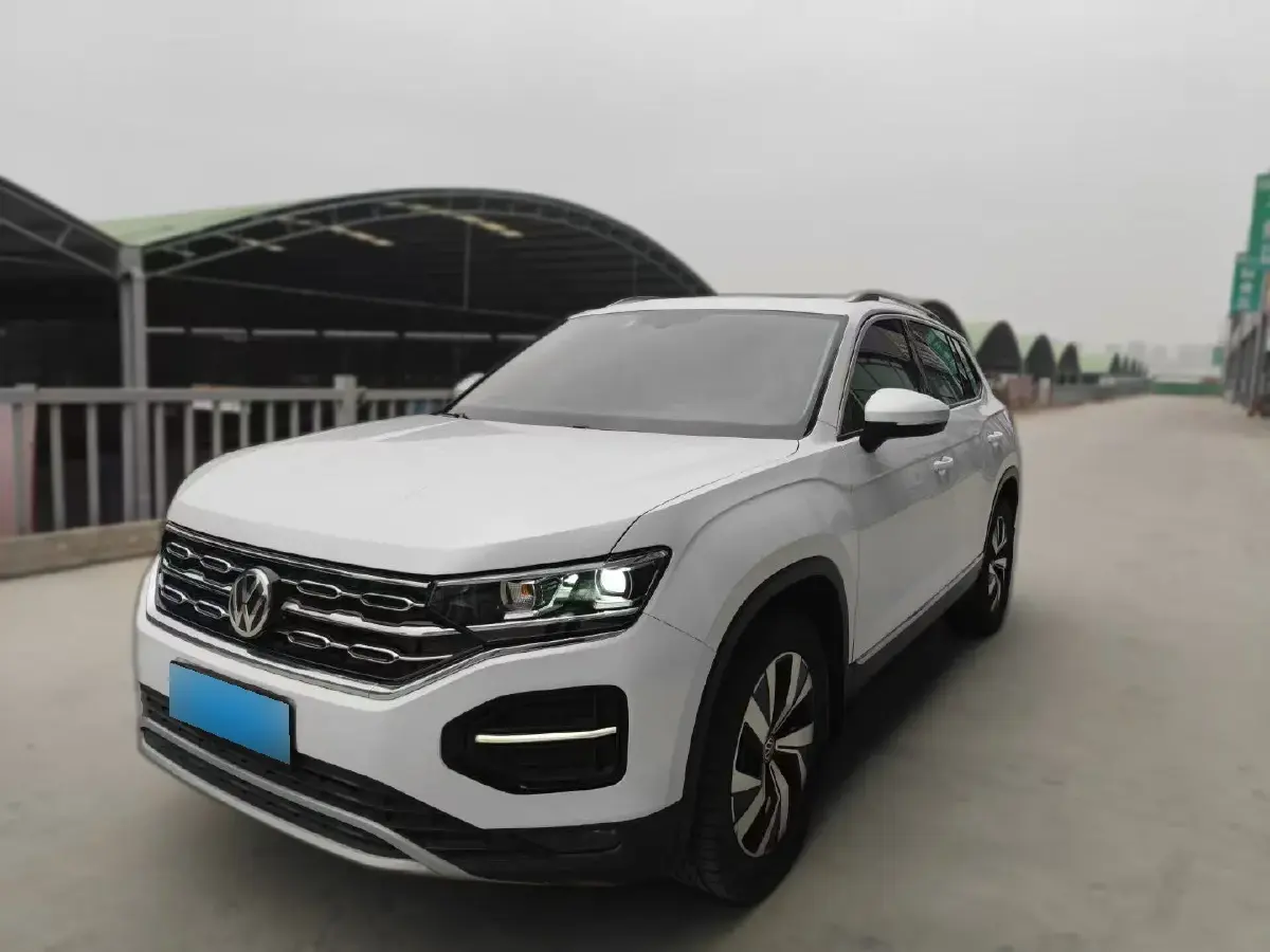 2020 Volkswagen Tayron 2.0T 186HP L4 7DCT