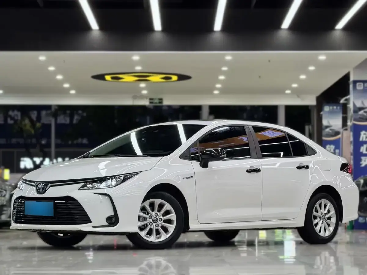 2021 Toyota Corolla 1.8L 98HP L4 E-CVT Hybrid