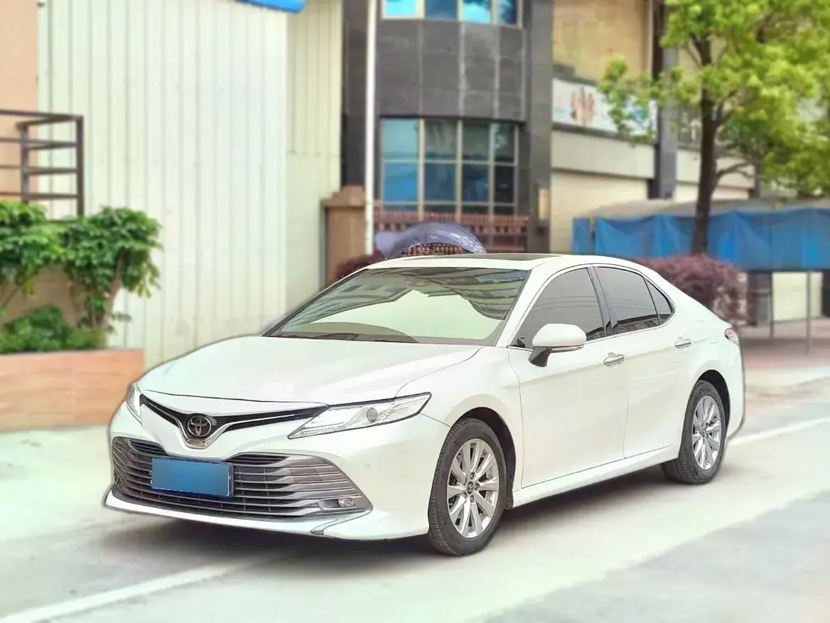 2018 Toyota Camry 2.0L 169HP L4 6AT