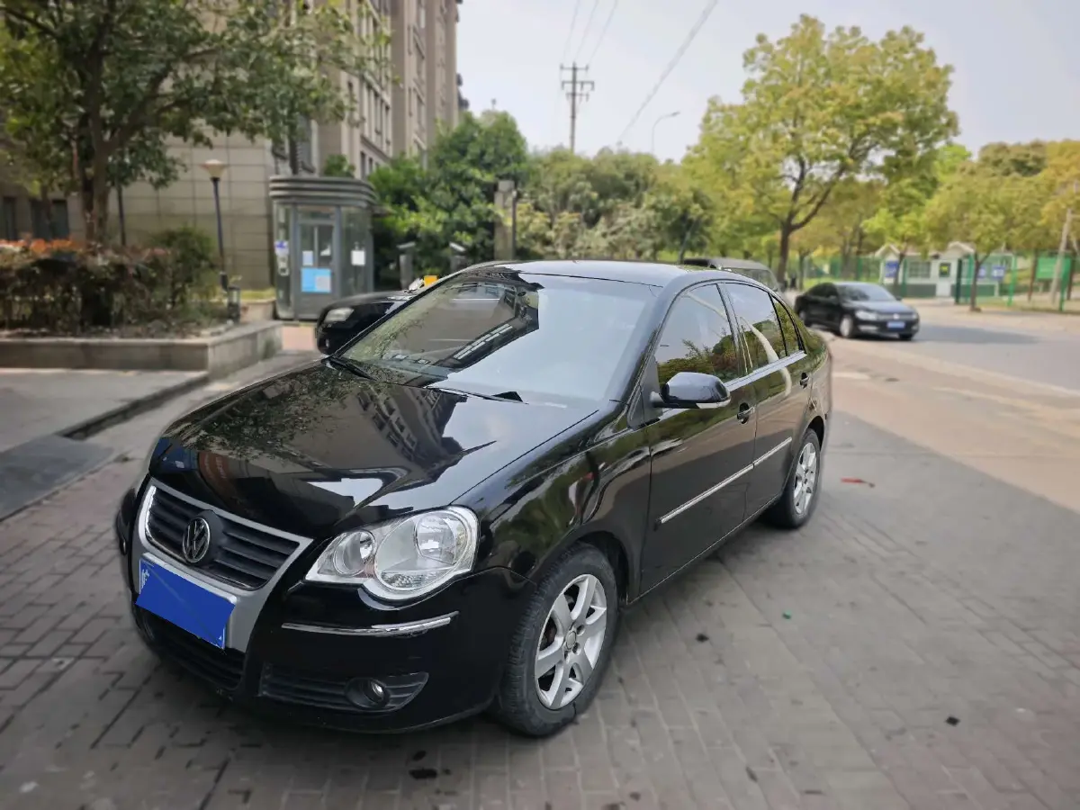 2009 Volkswagen Polo 1.6L 105HP L4 6AT