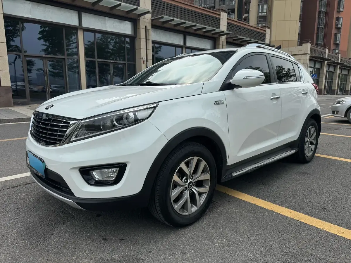 2015 Kia Sportage R 2.0L 165HP L4 6MT