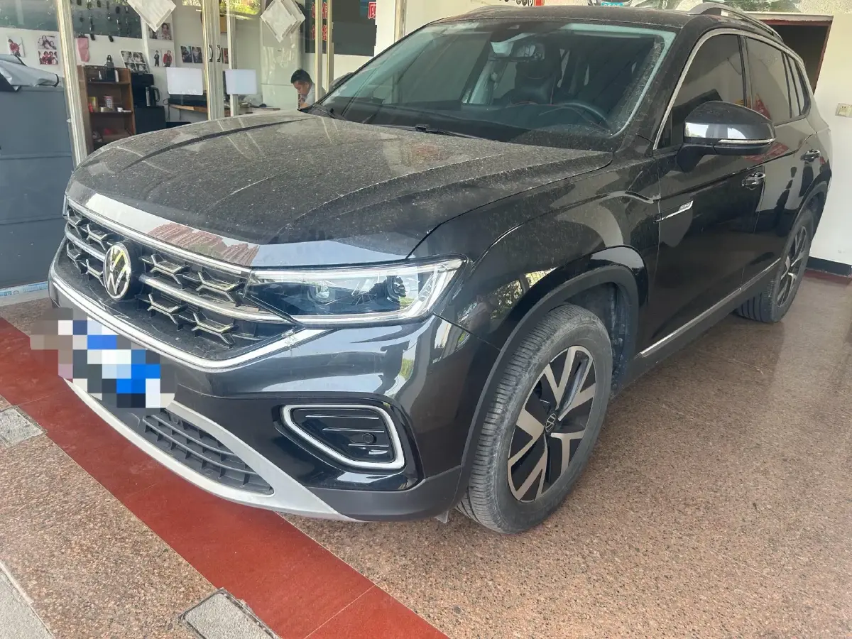 2023 Volkswagen Tayron 2.0T 186HP L4 7DCT