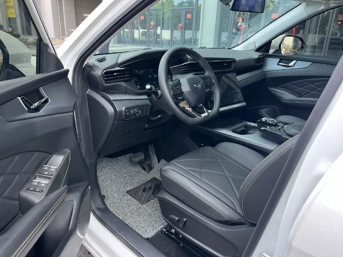 2023 KaiYi KunLun 1.6T 197HP L4 7DCT,autocango,china used car exporter,china ev exporter,chinese used car exporter,chinese used ev exporter