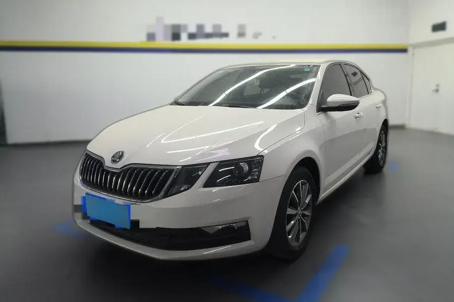 2022 Skoda Octavia 1.5L 113HP L4 5MT