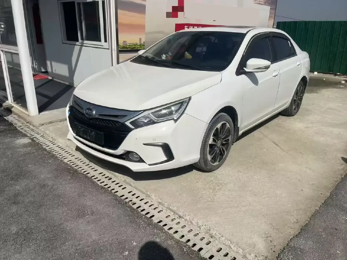 2015 BYD Qin 1.5T 154HP L4 6DCT PHEV 13KWH