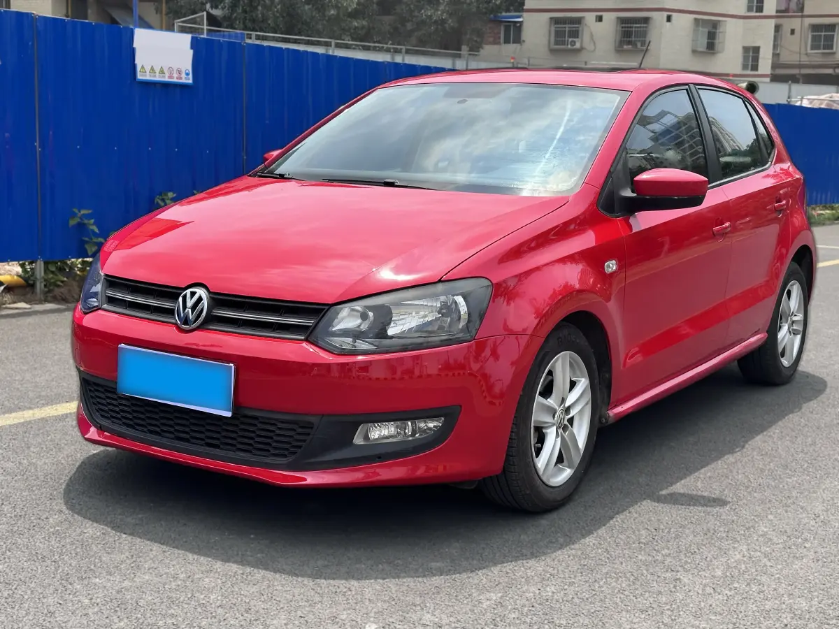 2011 Volkswagen Polo 1.4L 86HP L4 6AT