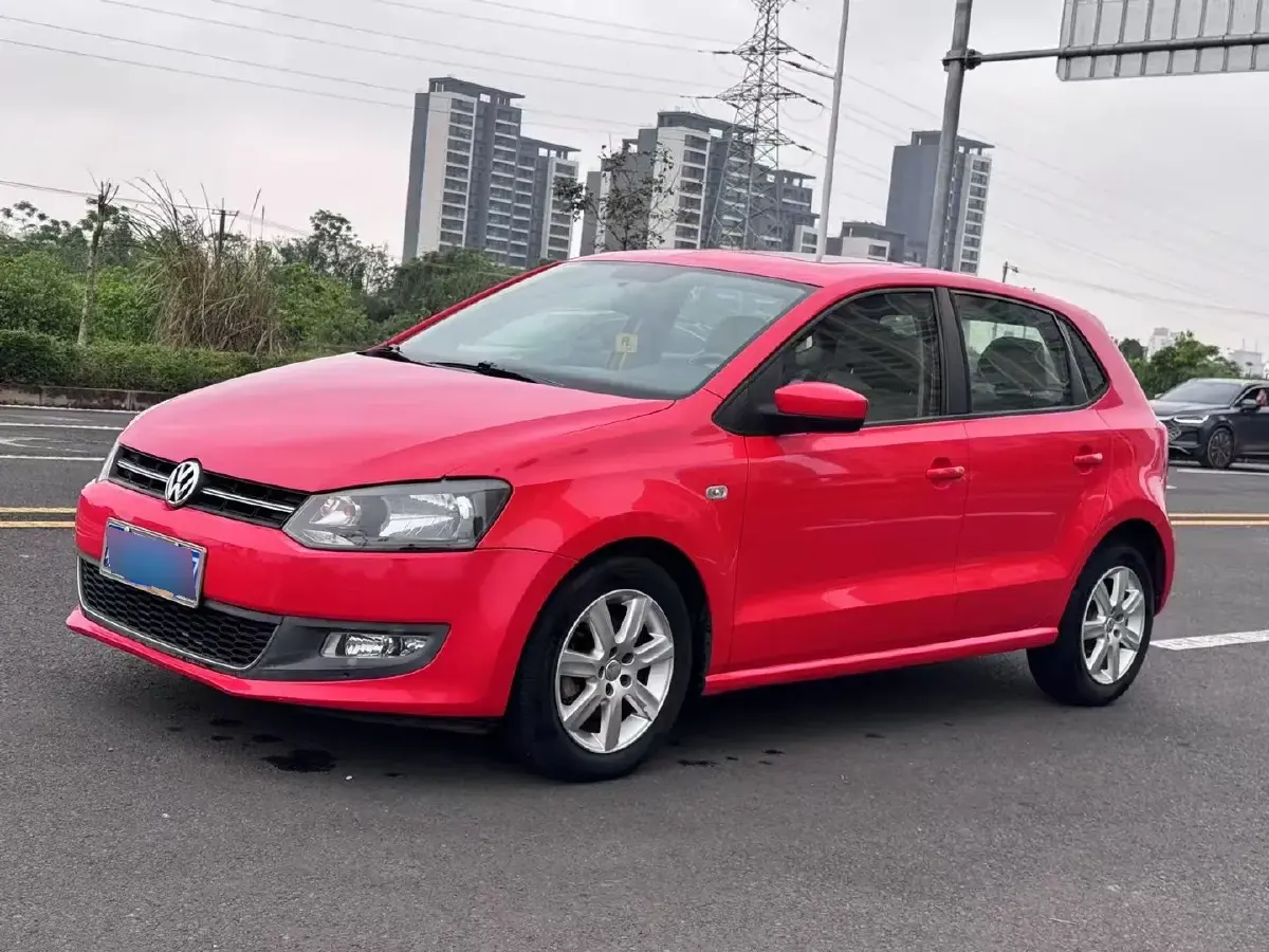 2011 Volkswagen Polo 1.4L 86HP L4 6AT