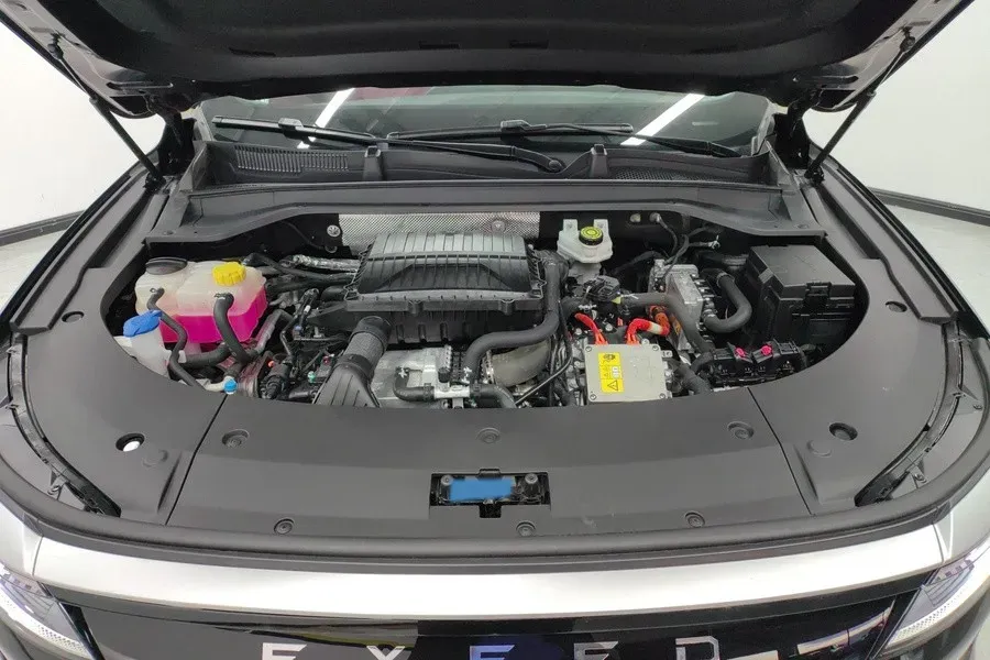 2024 Exceed RX C-DM 1.5T 156HP L4 3DHT PHEV 19.43KWH,autocango,china used car exporter,china ev exporter,chinese used car exporter,chinese used ev exporter