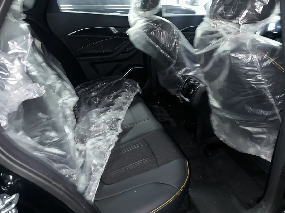 2022 Bestune B70S 1.5T 169HP L4 7DCT,autocango,china used car exporter,china ev exporter,chinese used car exporter,chinese used ev exporter