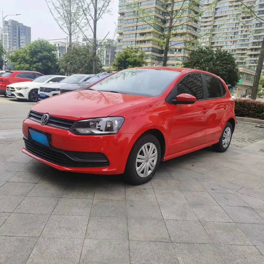 2016 Volkswagen Polo 1.4L 90HP L4 6AT