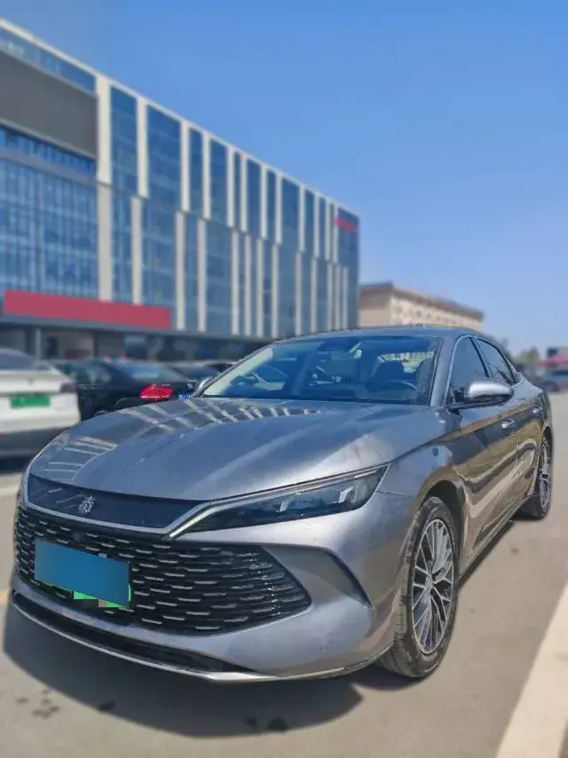 2024 BYD QinL 1.5L 101HP L4 E-CVT PHEV 15.87KWH 2024 BYD QinL 1.5L 101HP L4 E-CVT PHEV 15.87KWH