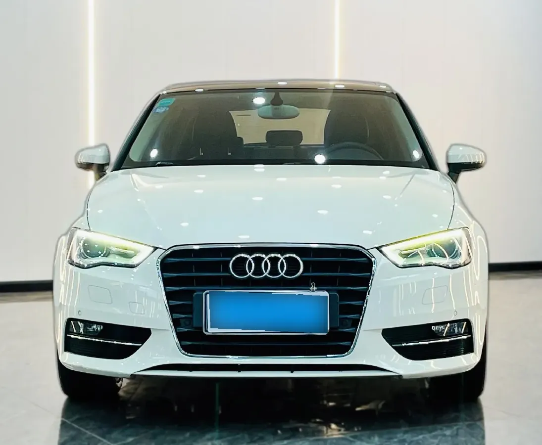 2025 Audi A3 1.5T 160HP L4 7DCT,autocango,china used car exporter,china ev exporter,chinese used car exporter,chinese used ev exporter