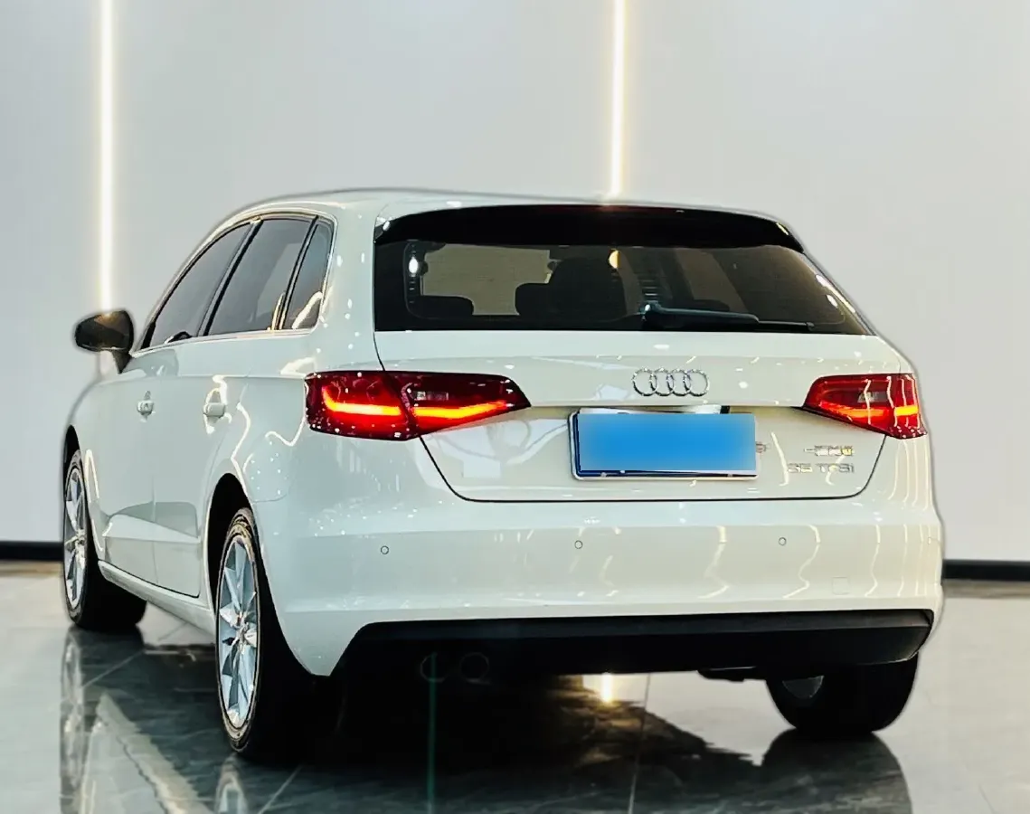2025 Audi A3 1.5T 160HP L4 7DCT,autocango,china used car exporter,china ev exporter,chinese used car exporter,chinese used ev exporter
