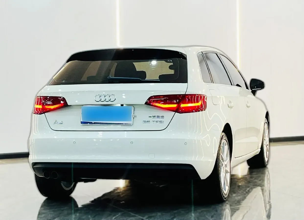 2025 Audi A3 1.5T 160HP L4 7DCT,autocango,china used car exporter,china ev exporter,chinese used car exporter,chinese used ev exporter