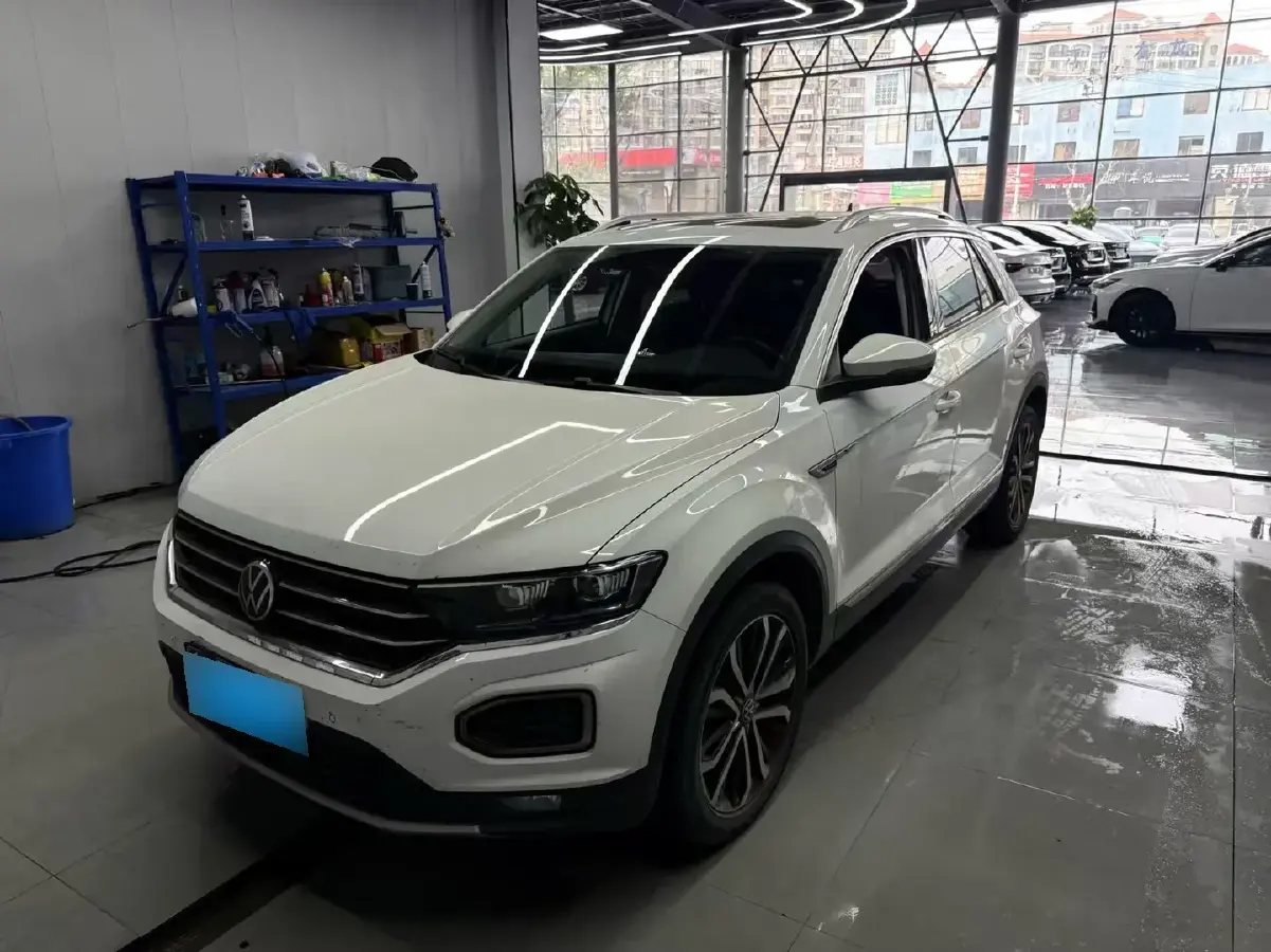 2022 Volkswagen T-Roc 1.4T 150HP L4 7DCT