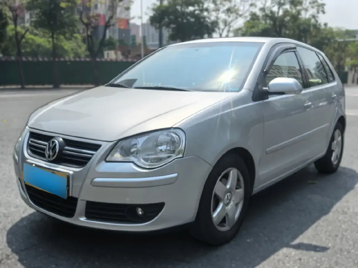 2009 Volkswagen Polo 1.6L 105HP L4 6AT