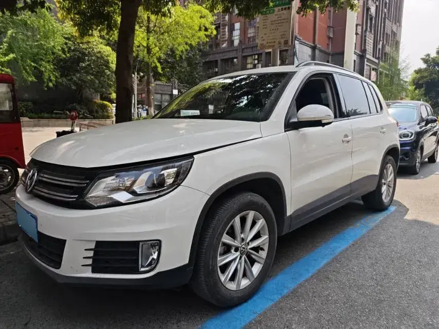 2016 Volkswagen Tiguan 1.4T 150HP L4 6DCT