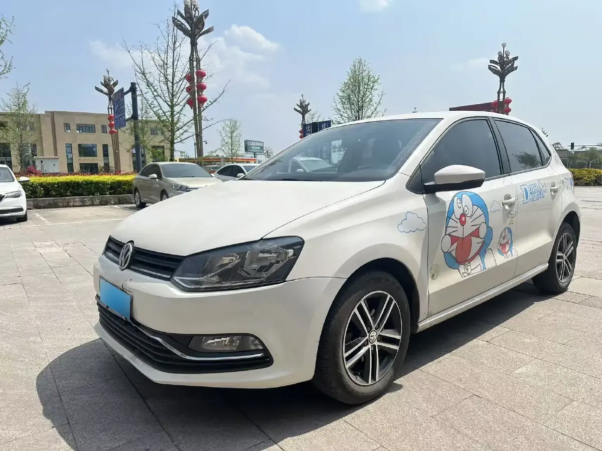 2016 Volkswagen Polo 1.6L 110HP L4 5MT