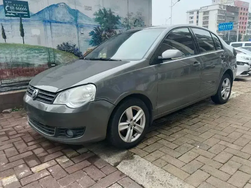 2011 Volkswagen Polo 1.6L 105HP L4 5MT