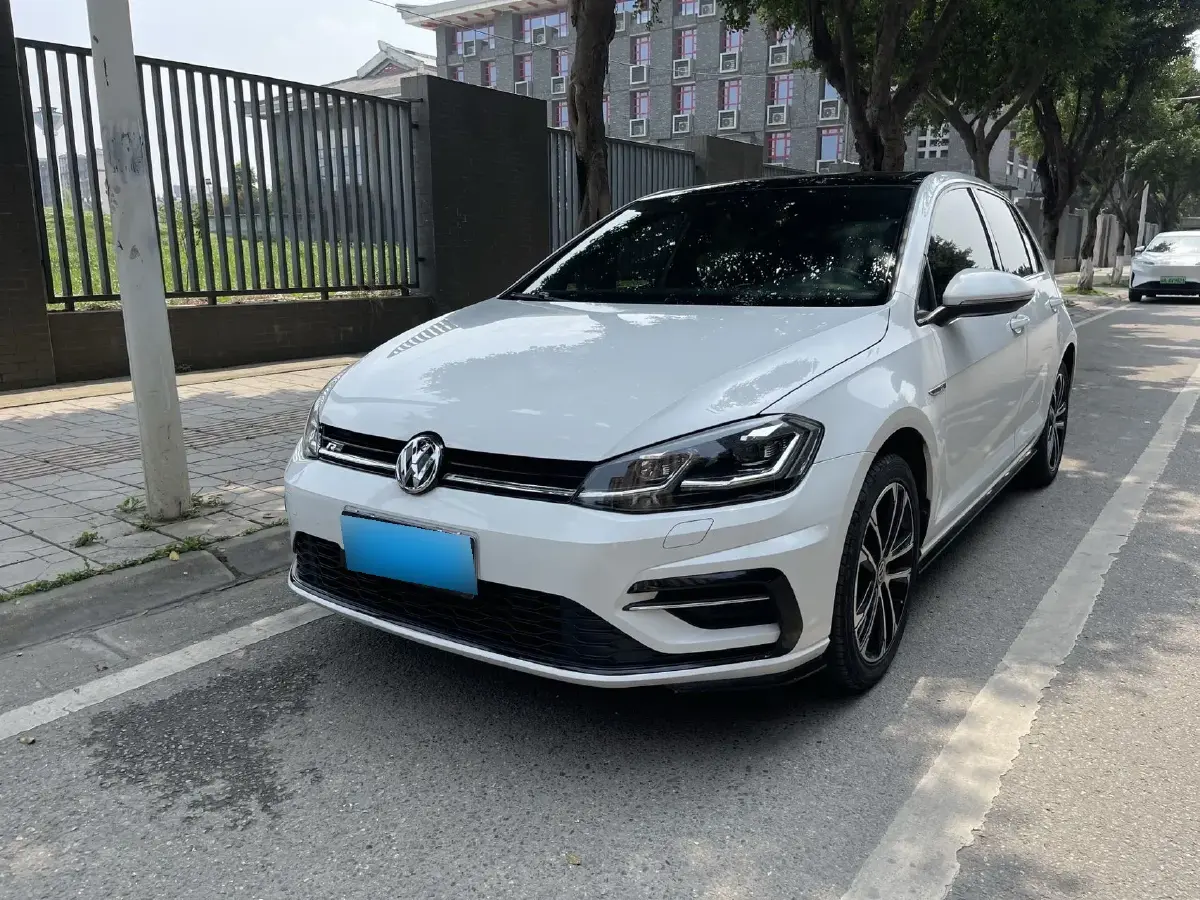 2018 Volkswagen Golf 1.4T 150HP L4 7DCT