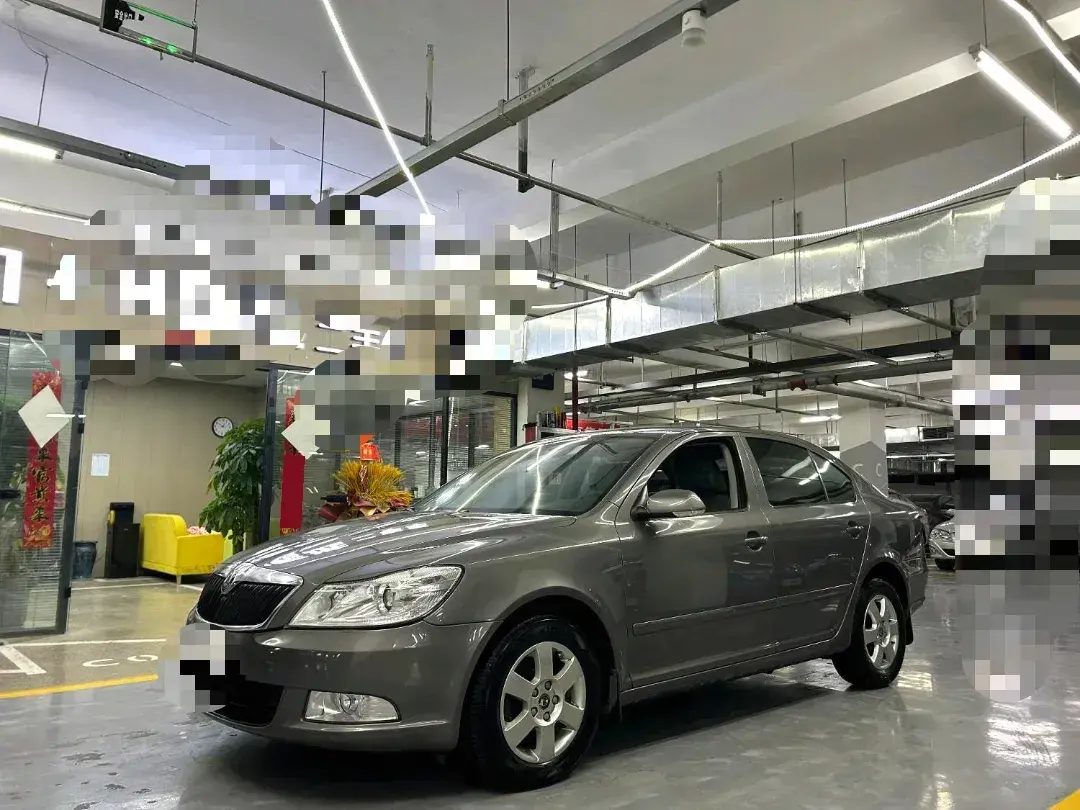 2012 Skoda Octavia 1.6L 105HP L4 5MT