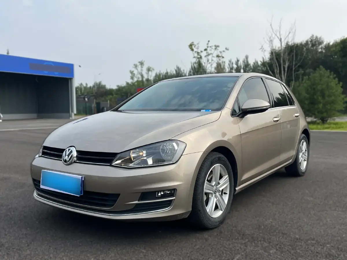 2015 Volkswagen Golf 1.4T 131HP L4 5MT