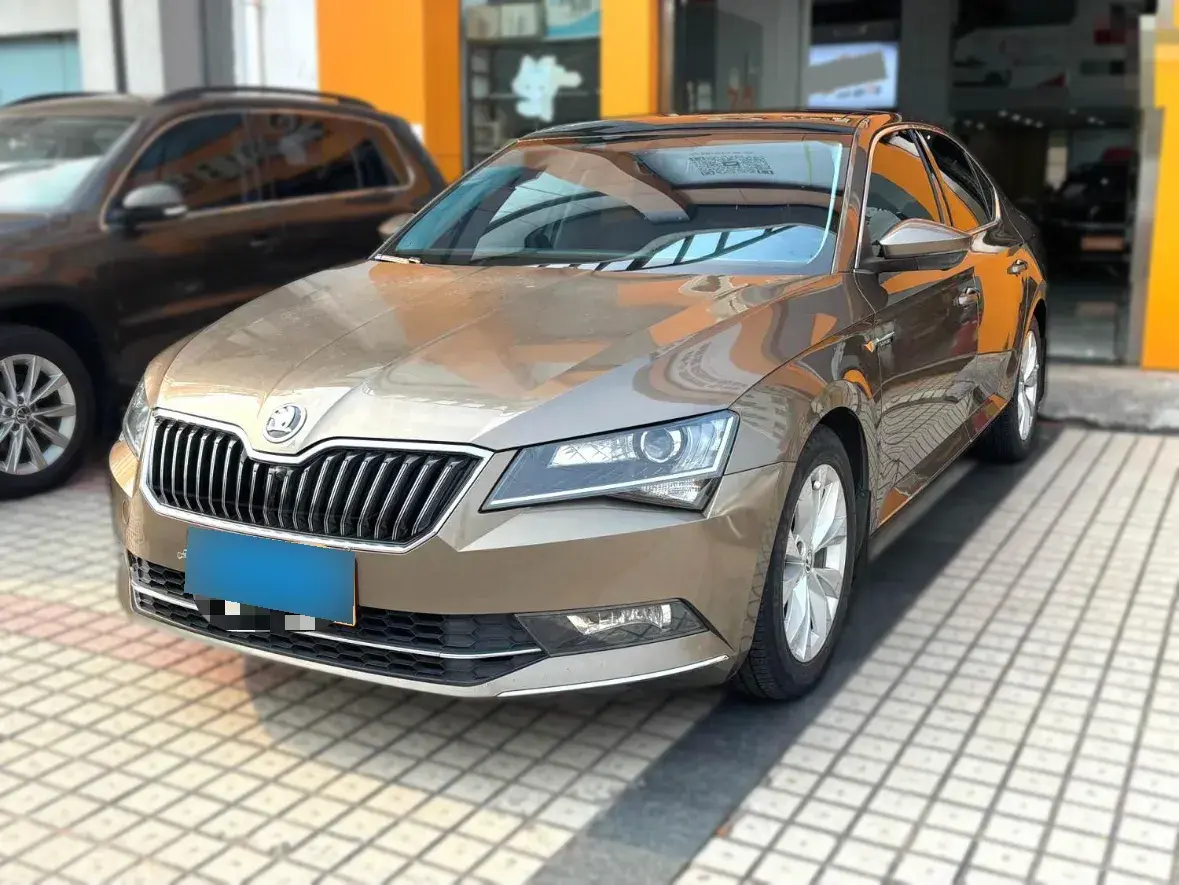 2016 Skoda Superb 1.4T 150HP L4 7DCT