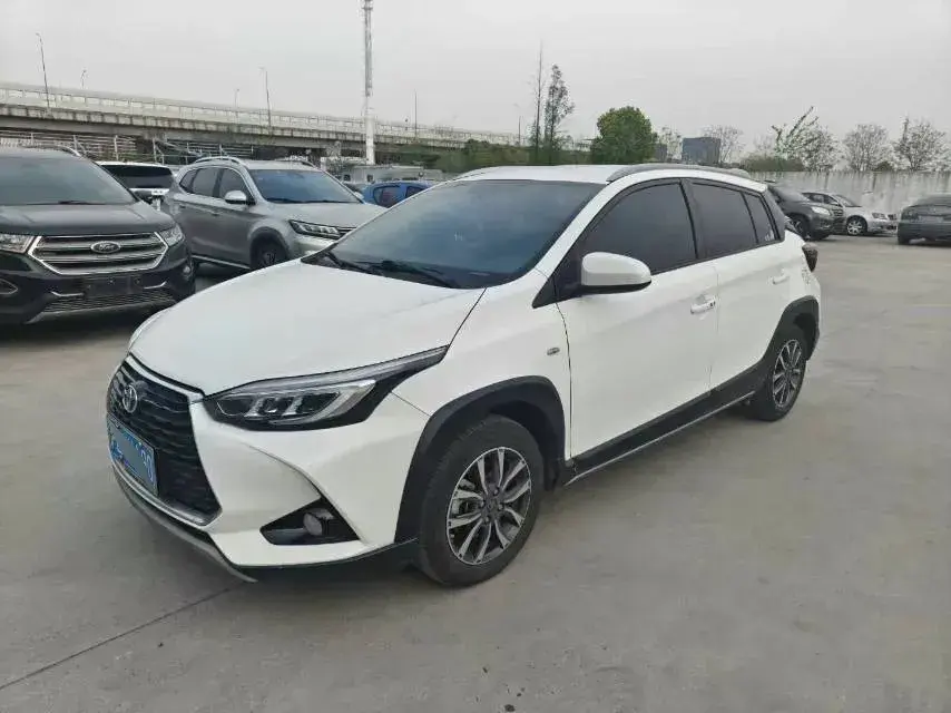 2022 Toyota Yaris L 1.5L 112HP L4 CVT