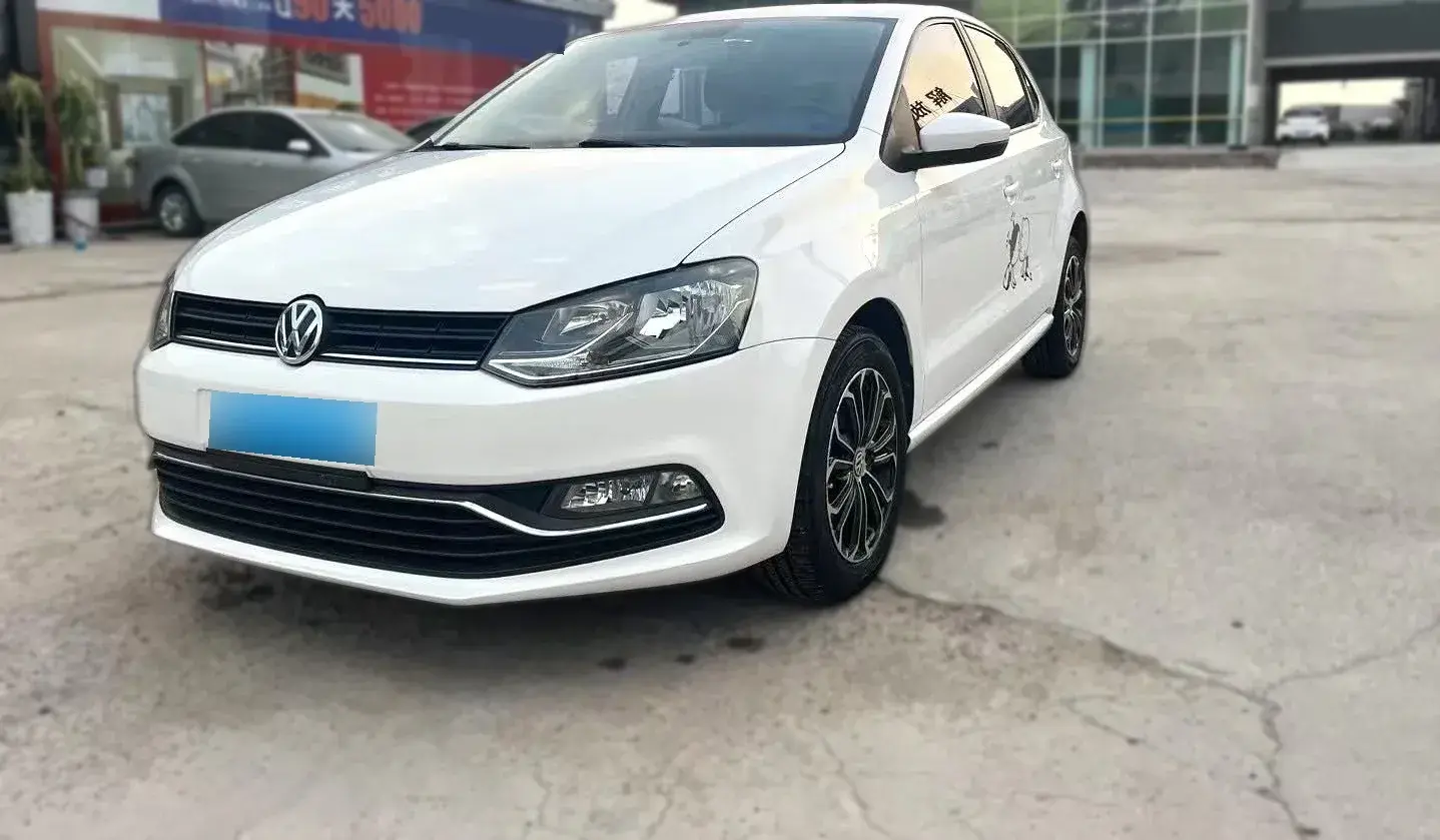 2016 Volkswagen Polo 1.6L 110HP L4 5MT