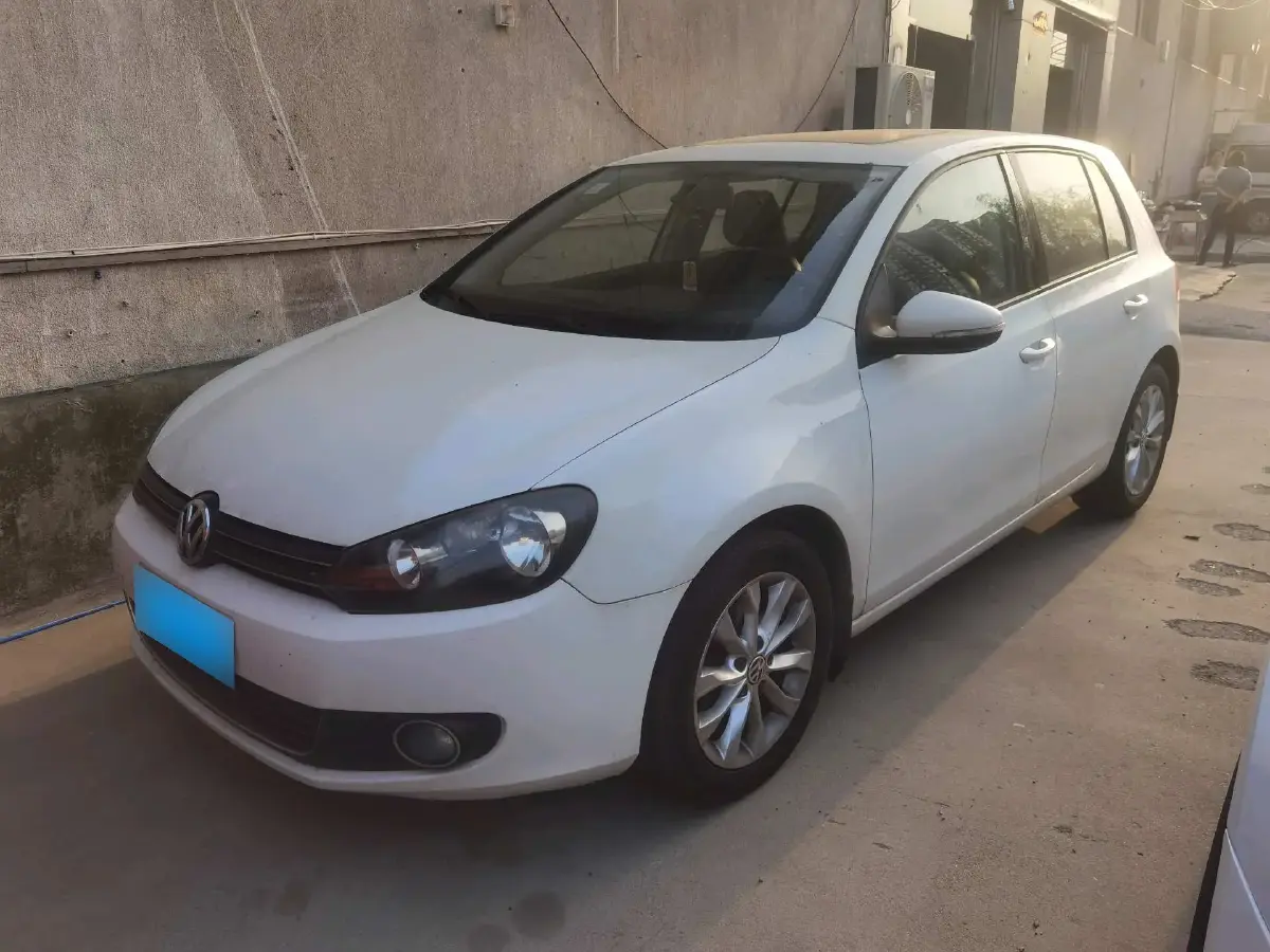 2012 Volkswagen Golf 1.4T 131HP L4 5MT