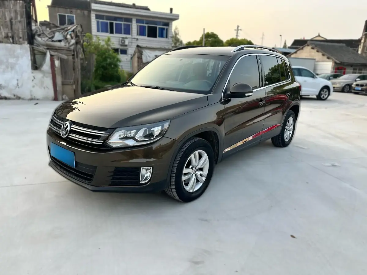2015 Volkswagen Tiguan 1.8T 160HP L4 6MT