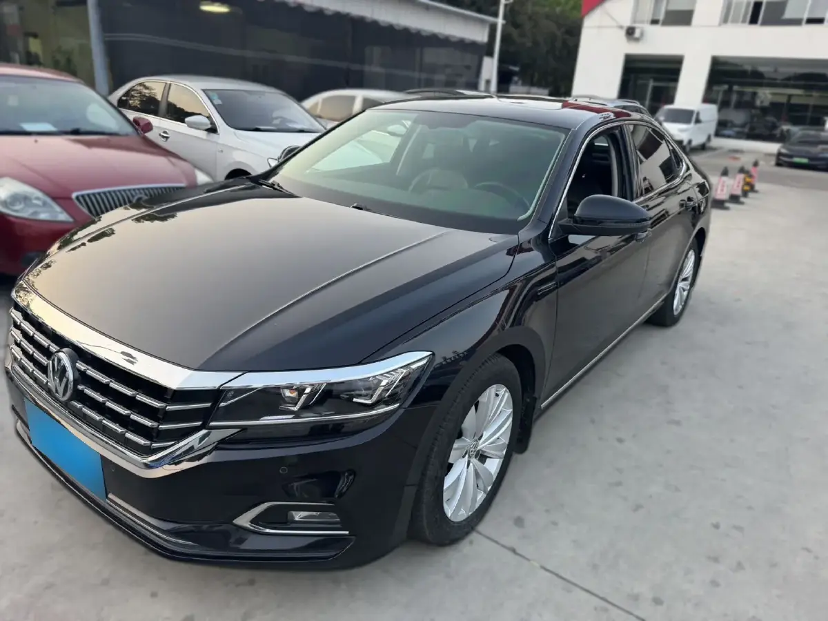 2020 Volkswagen Passat 2.0T 186HP L4 7DCT