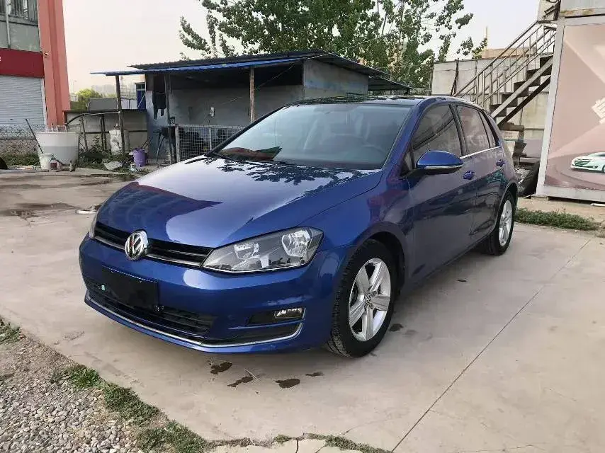 2012 Volkswagen Golf 1.6L 105HP L4 6AT