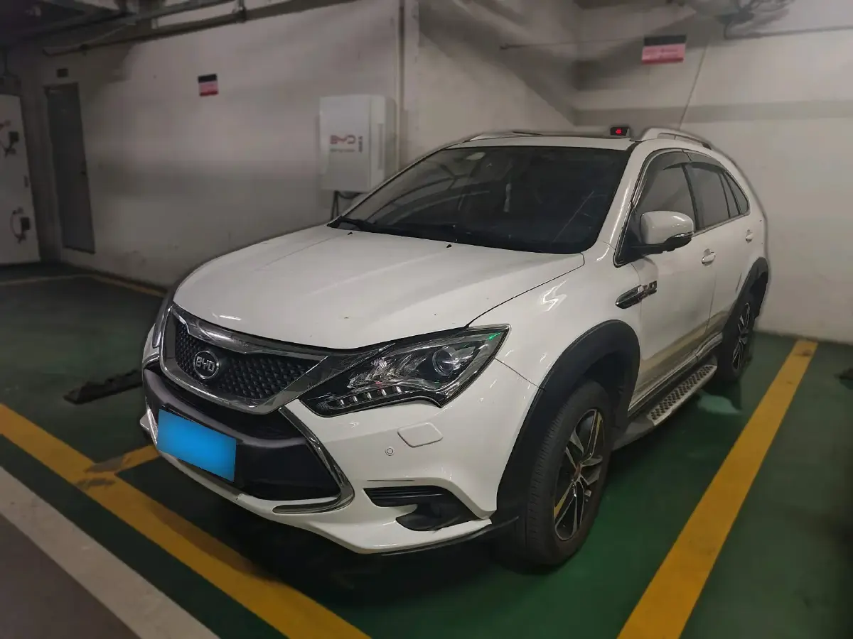2015 BYD Tang 2.0T 205HP L4 6DCT PHEV