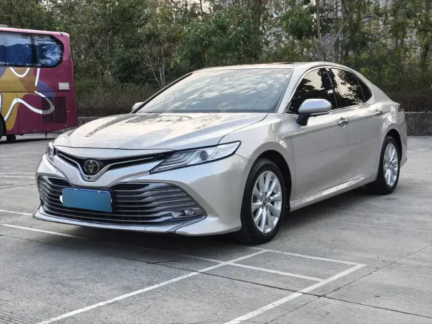 2018 Toyota Camry 2.0L 169HP L4 6AT