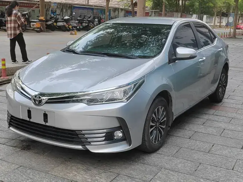 2017 Toyota Corolla 1.2T 116HP L4 6MT