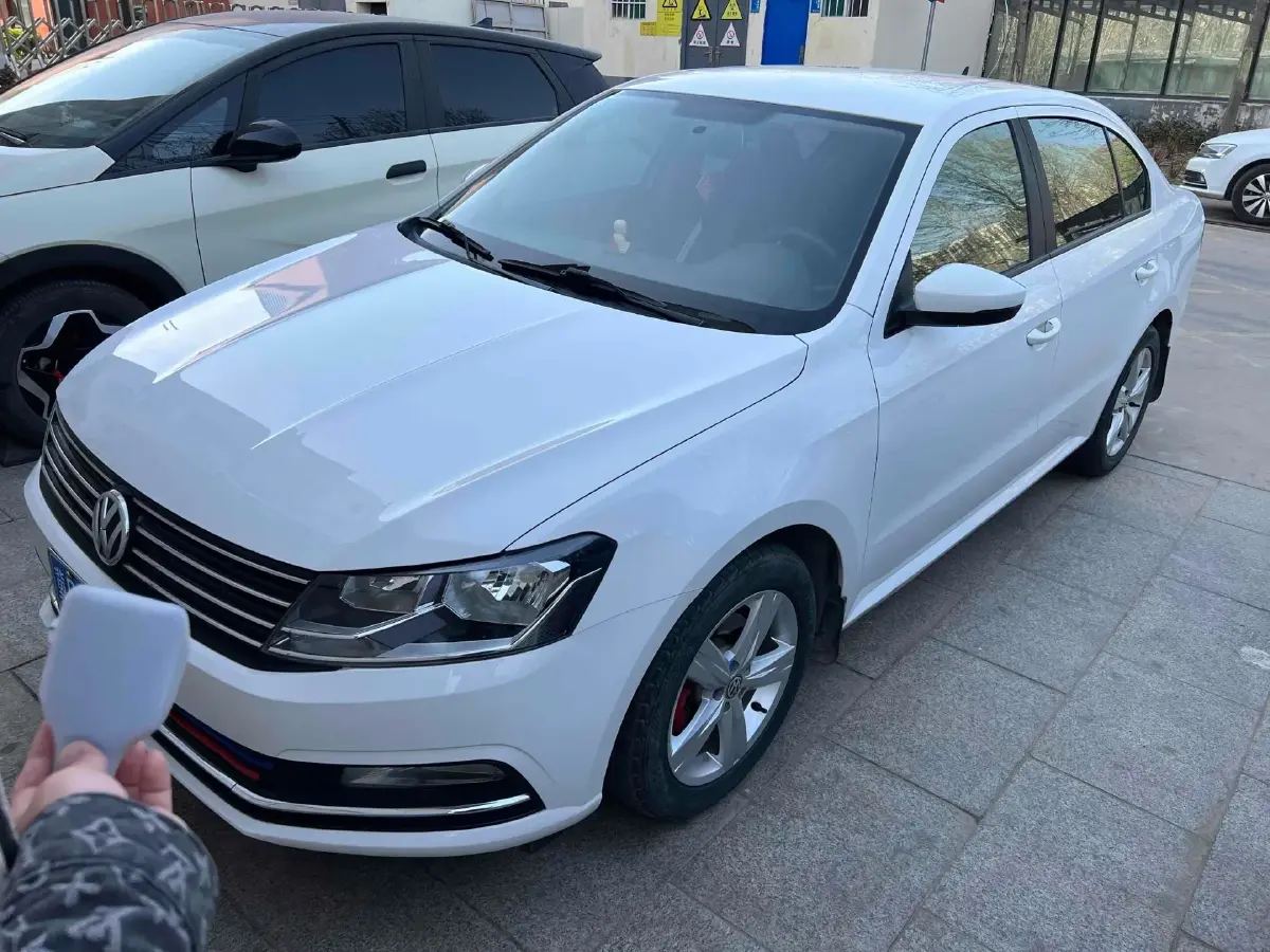 2017 Volkswagen Lavida 1.6L 110HP L4 6AT