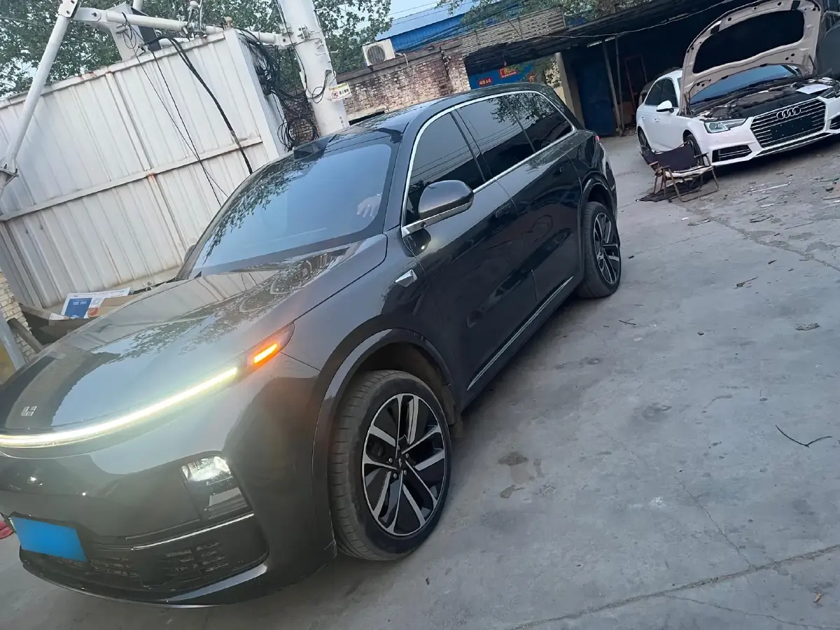 2022 Li L9 Range Extended 154HP REEV 42.6KWH