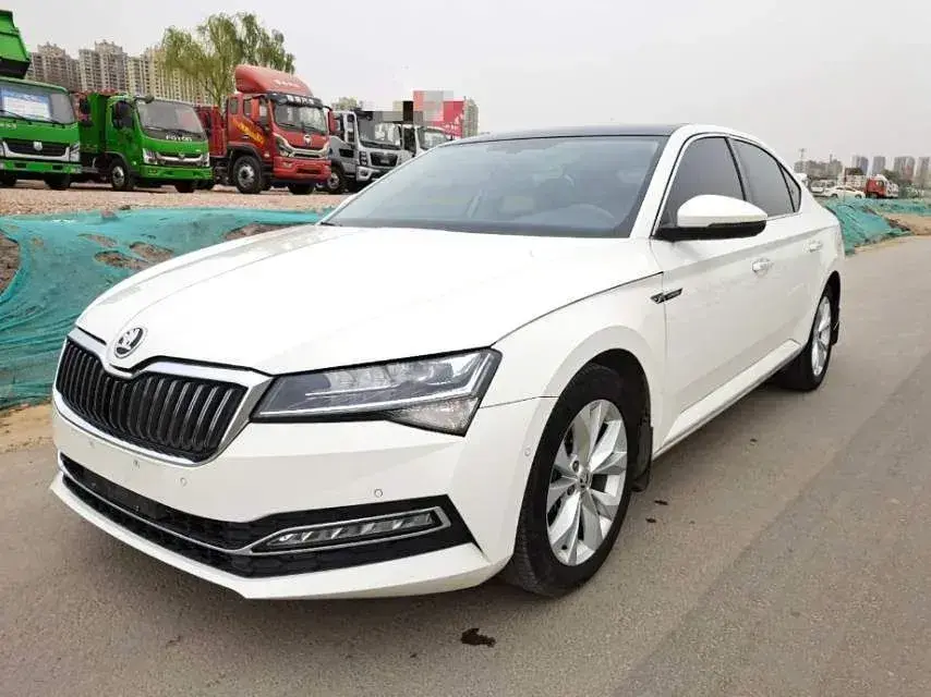 2019 Skoda Superb 2.0T 186HP L4 7DCT