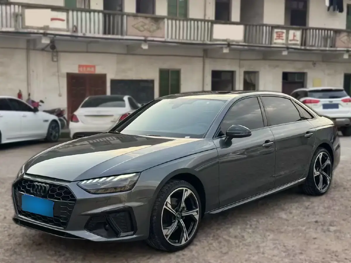 2024 Audi A4L 2.0T 190HP L4 7DCT