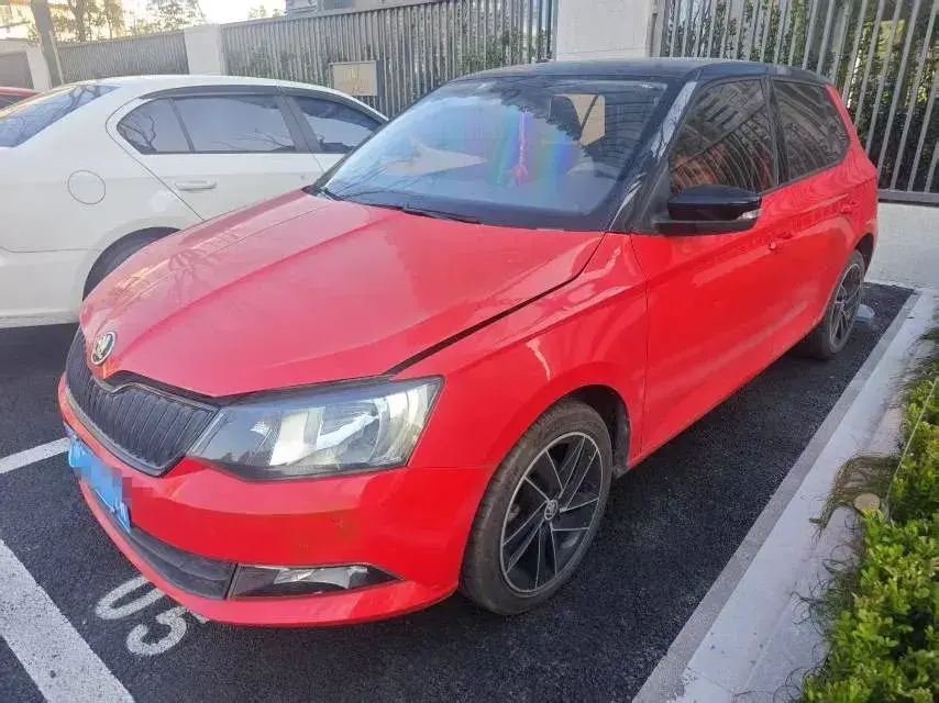 2015 Skoda Fabia 1.6L 110HP L4 6AT