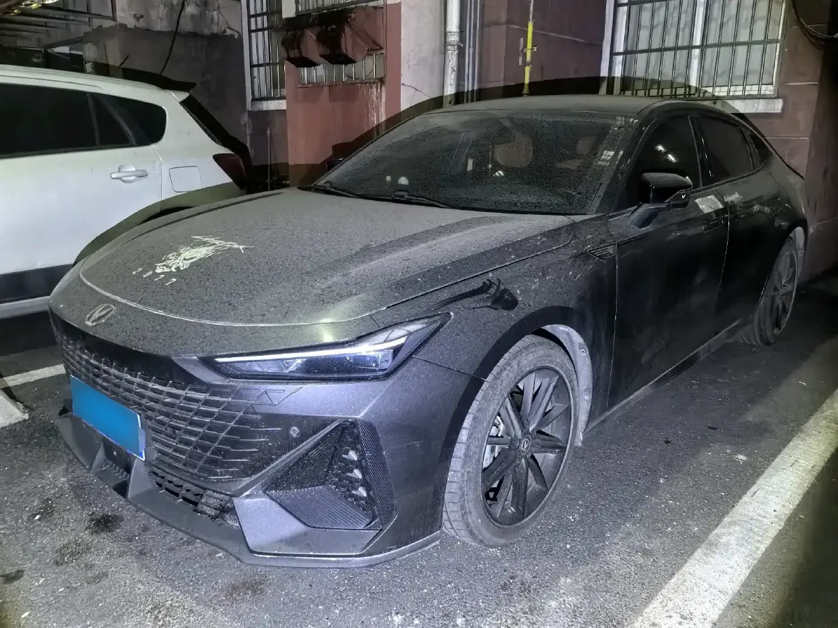 2022 ChangAn UNI-V 1.5T 188HP L4 7DCT