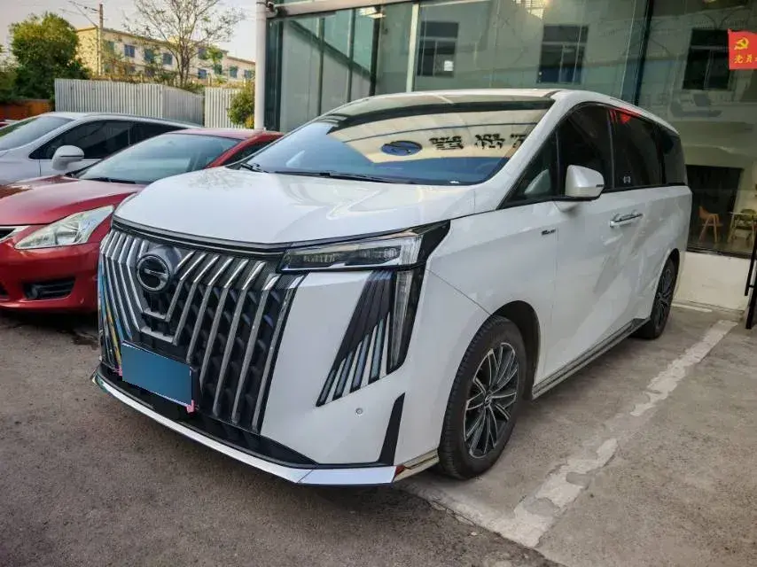 2023 GAC Trumpchi M8 2.0T 252HP L4 8AT