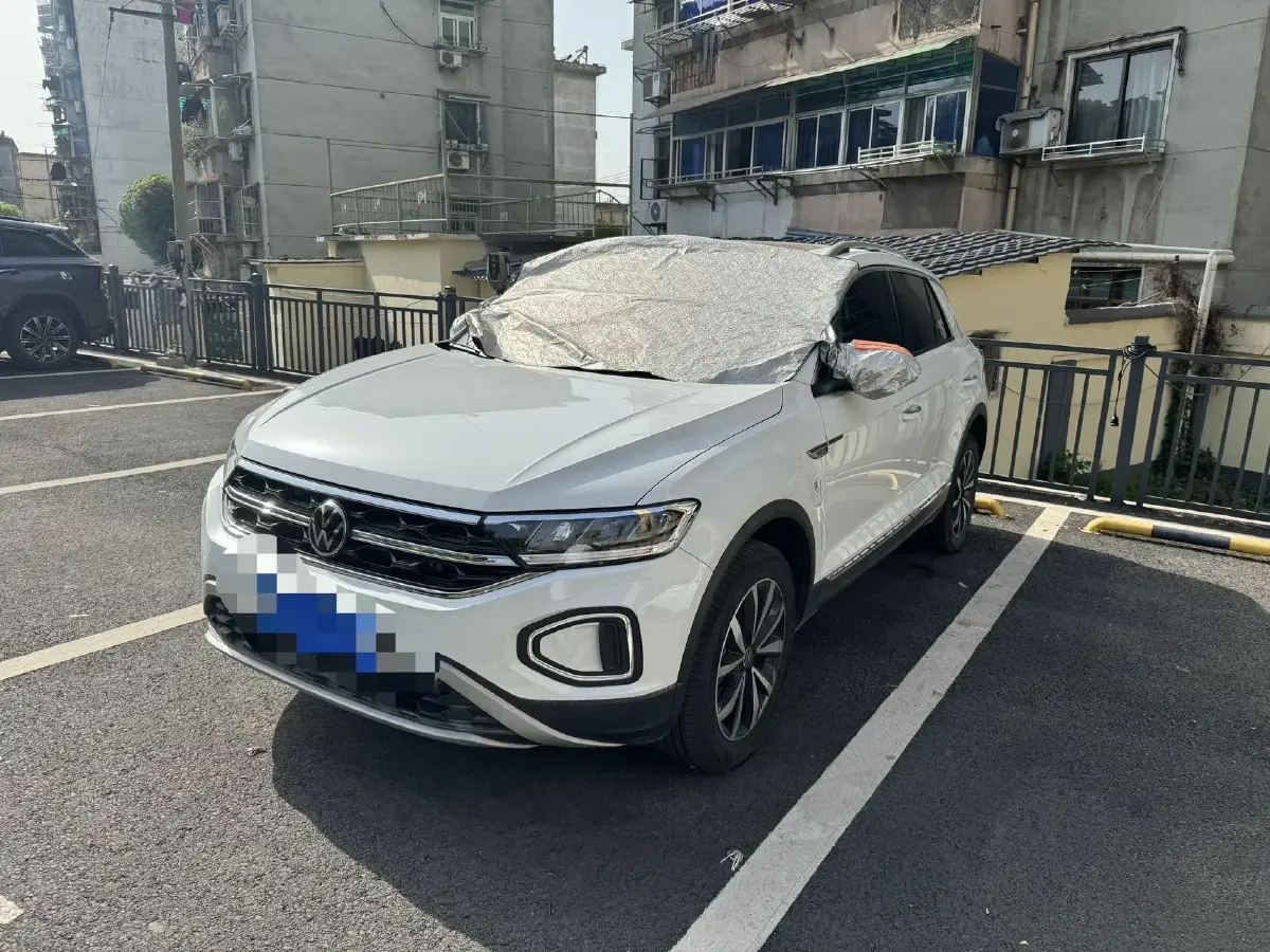 2024 Volkswagen T-Roc 1.4T 150HP L4 7DCT