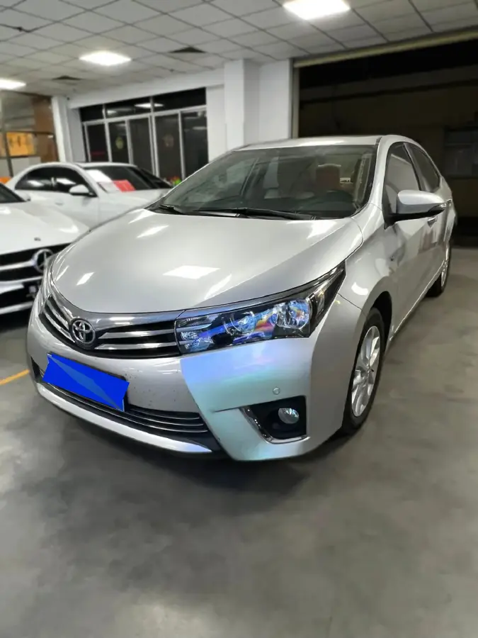2014 Toyota Corolla 1.6L 122HP L4 CVT