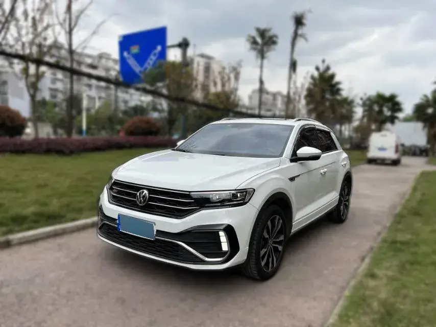 2019 Volkswagen T-Roc 1.4T 150HP L4 7DCT