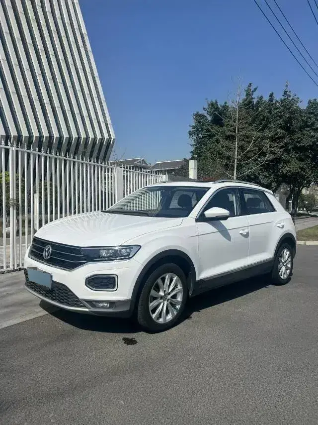 2019 Volkswagen T-Roc 1.4T 131HP L4 7DCT