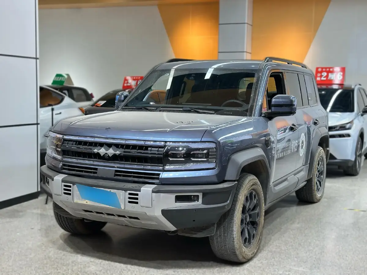 2024 FangChengBao Bao 5 1.5T 194HP L4 E-CVT PHEV 31.8KWH