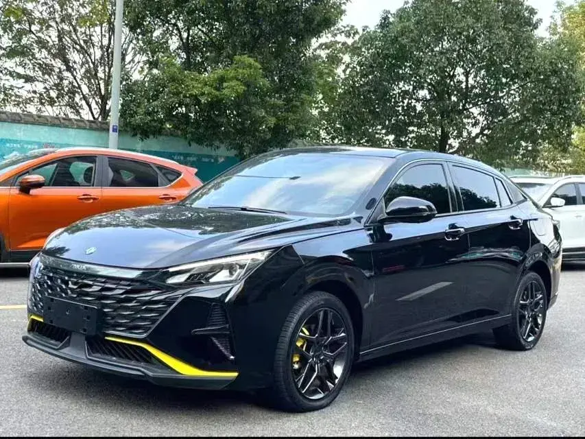 2023 DongFeng Aeolus YiXuan 1.5T 197HP L4 6DCT